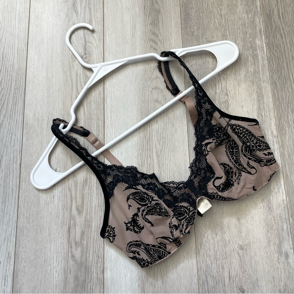 Andres Sarda Bra lace mesh embroidered womens Beige Black (size 32D) elegant